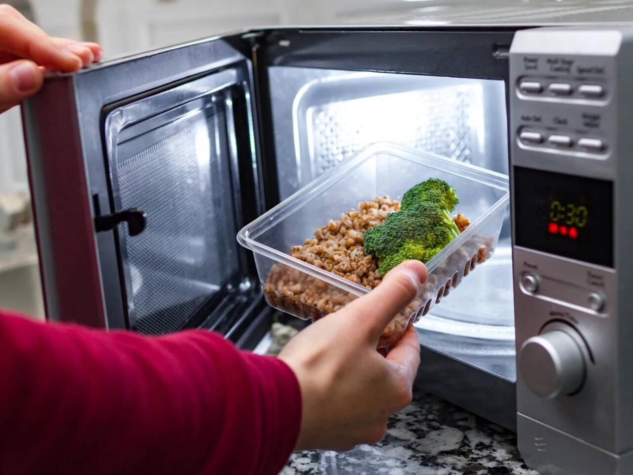 200 manat xərcləməyə gərək yoxdur, 10 qəpiklik əşya da həmin işi g&ouml;r&uuml;r  VİDEO