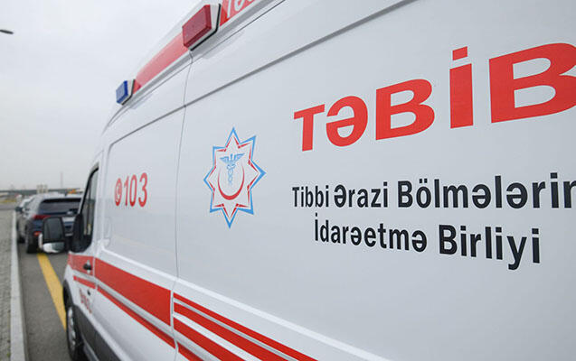 Goranboyda maşın evə çırpıldı  Xəsarət alanlar var