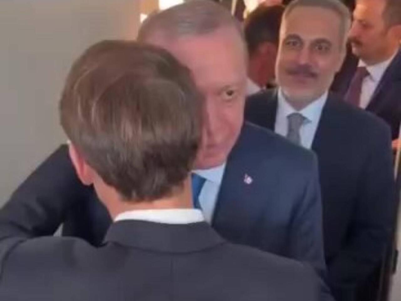 Ərdoğandan Makrona ATMACA: "Yaxşı olduğu vaxtlar da olurmuş"  VİDEO