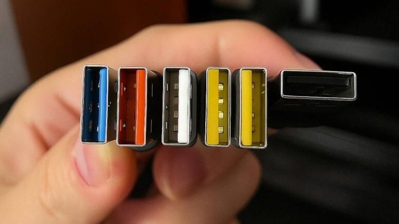 USB kabellərində hər rəng ayrı funksiyanı g&ouml;stərirmiş