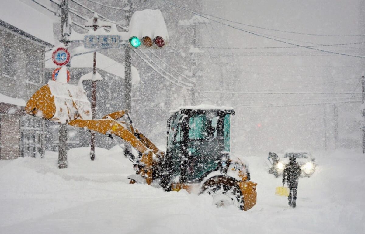 Yaponiyada g&uuml;cl&uuml; qar səbəbindən 35 nəfər &ouml;l&uuml;b