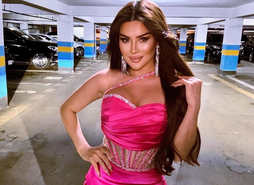 Nəfəs geyimi ilə m&uuml;zakirələr yaratdı 