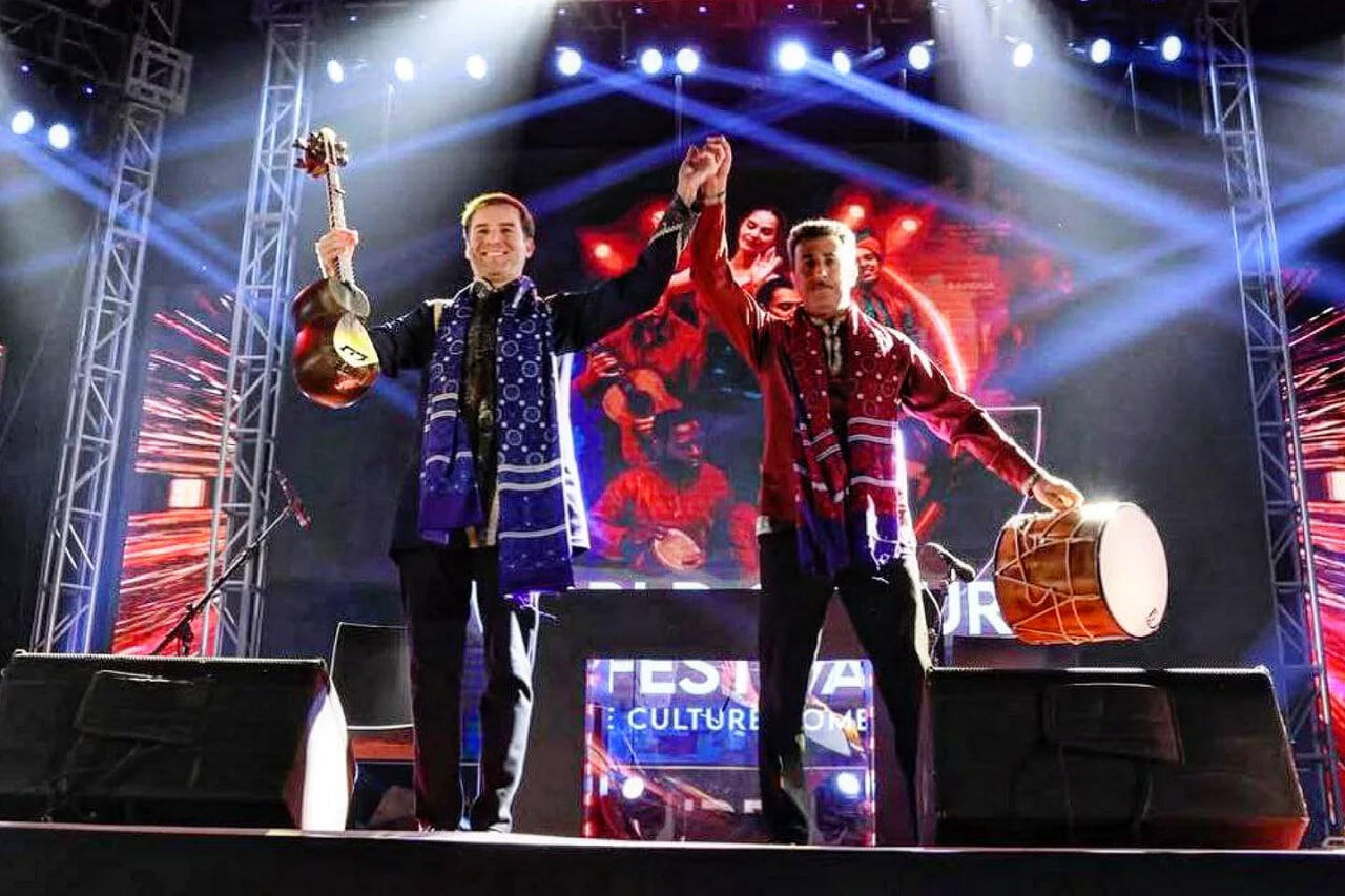 Sahib Paşazadə və Kamran Kərimov Pakistanın Kəra&ccedil;i şəhərində D&uuml;nya Mədəniyyət Festivalında &ccedil;ıxış ediblər  FOTO