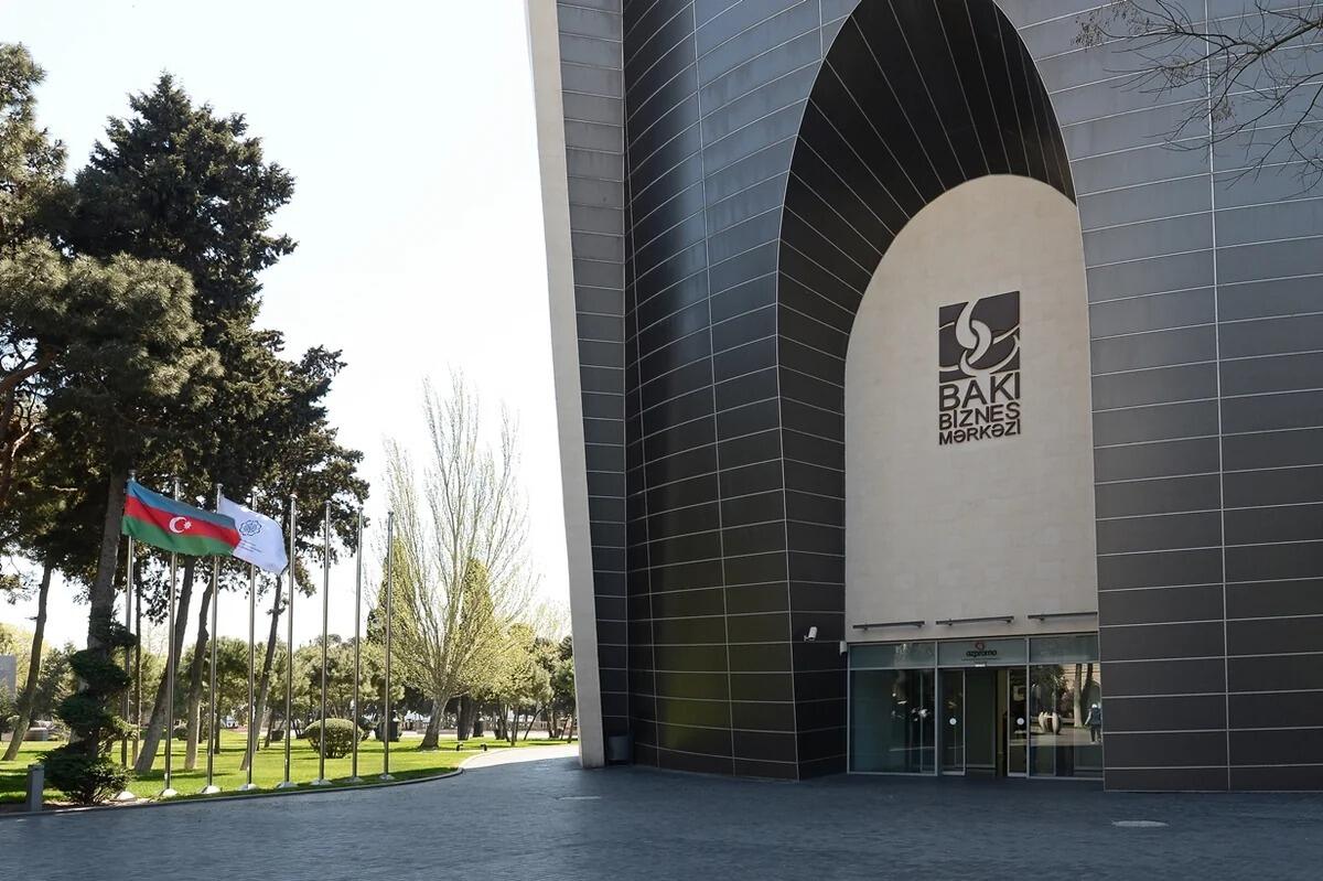 Bakı Biznes Mərkəzi borca d&uuml;ş&uuml;b