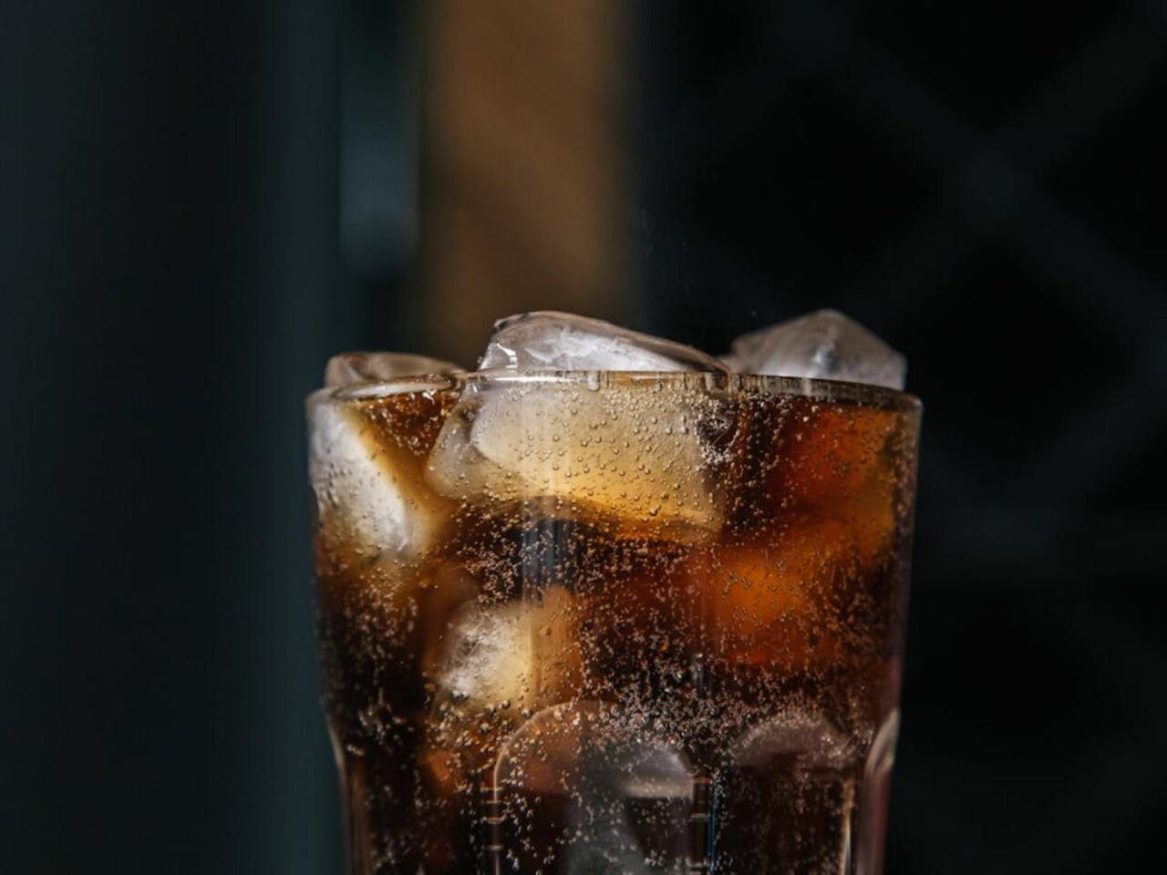 Kola sümükləri əridir  Həkim