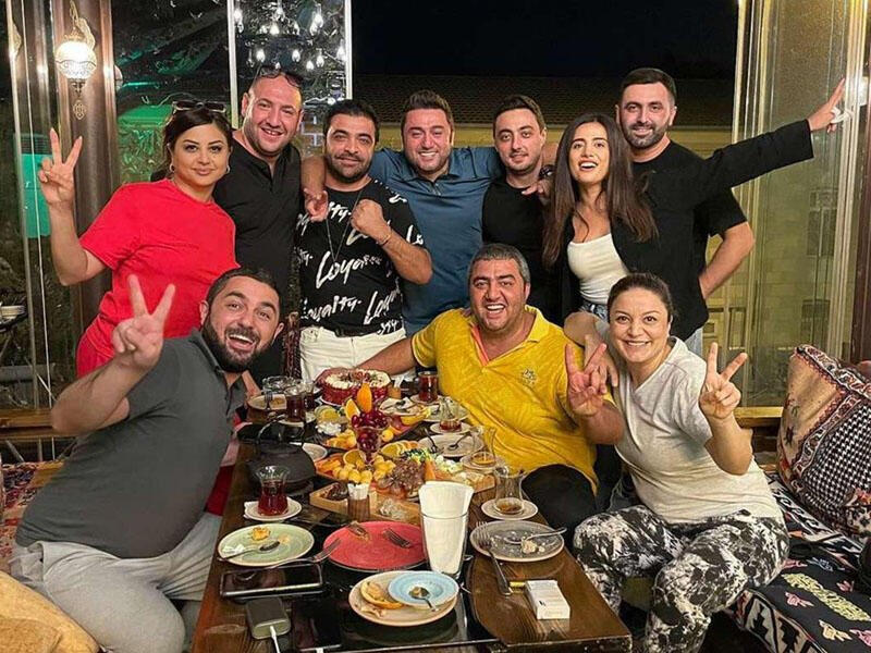 "Komedixana"nın aktyoru ilk dəfə qızını GÖSTƏRDİ