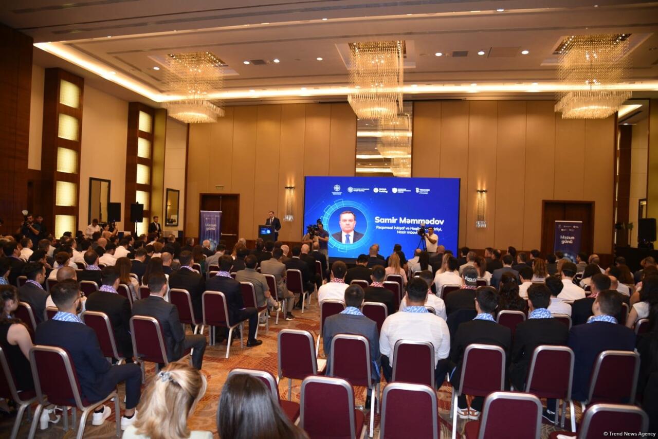 Azərbaycan Kibertəhlükəsizlik Mərkəzinin növbəti məzun günü keçirilib  FOTO