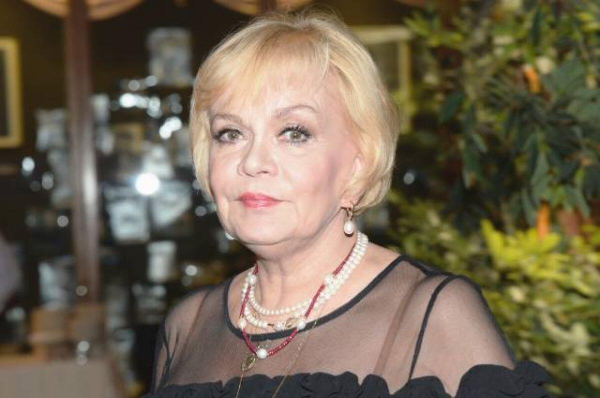 Tanınmış aktrisa vəfat etdi 