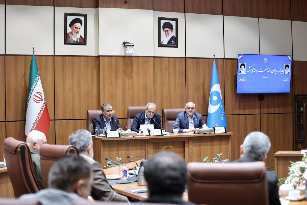 İranın iradəsi n&uuml;və silahı d&uuml;zəltmək deyil, n&uuml;və sənayesi ilə &ouml;lkə ehtiyaclarını qarşılamaq &uuml;&ccedil;&uuml;nd&uuml;r &ndash; Pezeşkian