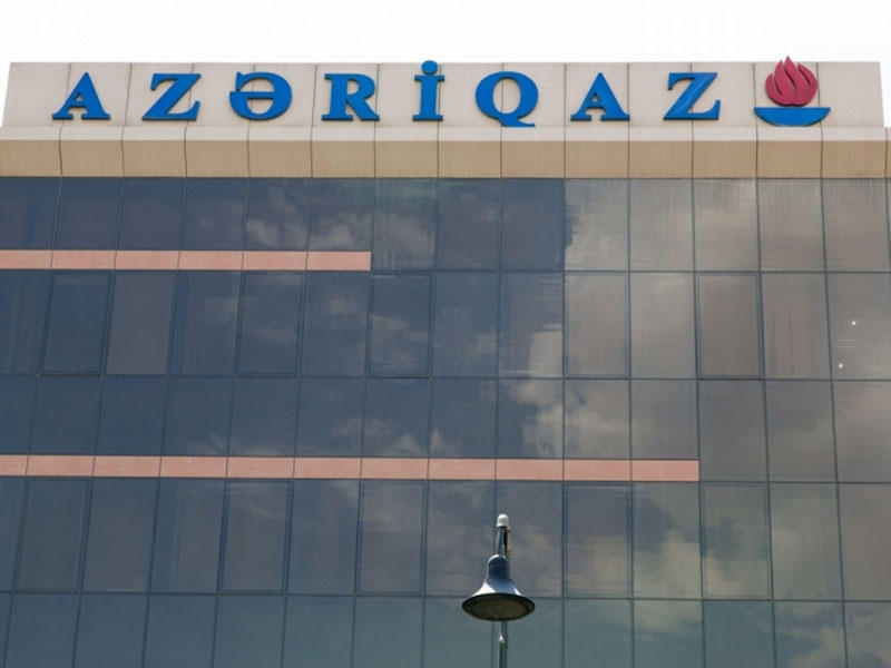 Yasamalda abadlıq işləri narazılıq yaratdı: &ldquo;Qaz xətlərinin &uuml;st&uuml;ndən y&uuml;k maşınları ke&ccedil;ir&rdquo;