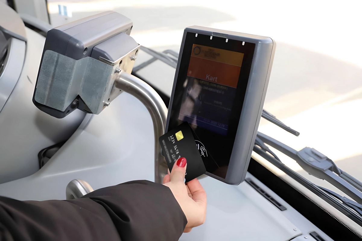 Avtobusda da bank kartı ilə &ouml;dəniş edəcəyik