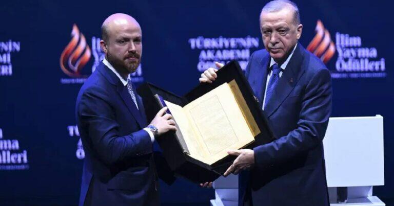 Ərdoğanın oğlu ilə səmimi G&Ouml;R&Uuml;NT&Uuml;S&Uuml; 