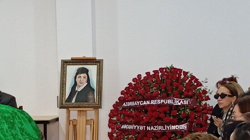 Roza Cəlilova dəfn edildi  FOTO