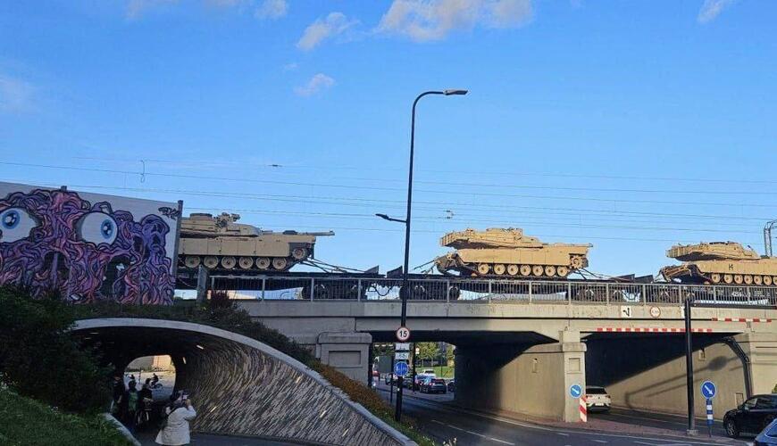ABŞ zirehli texnikaları Rusiya sərhədinə GƏTİRİLDİ