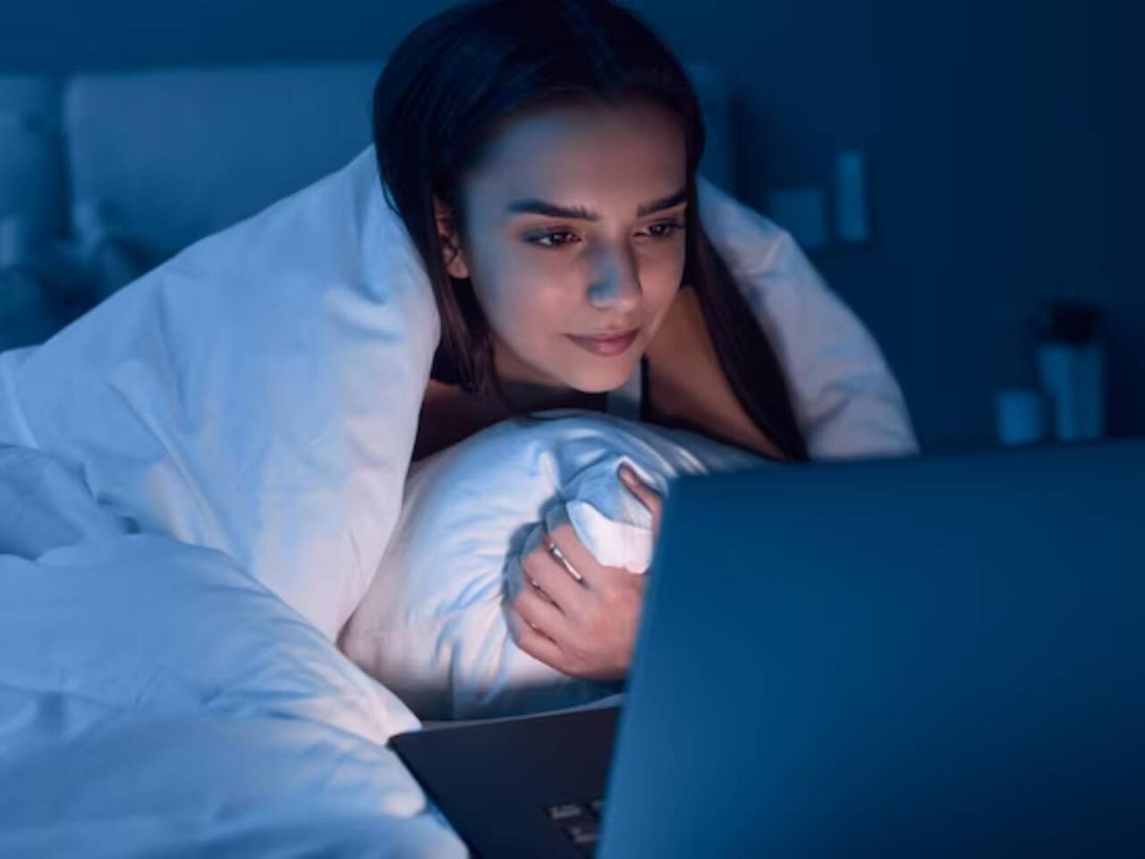 "Nə qədər sayta girirsinizsə, hamısını birbir izləyirlər"  Ekspert