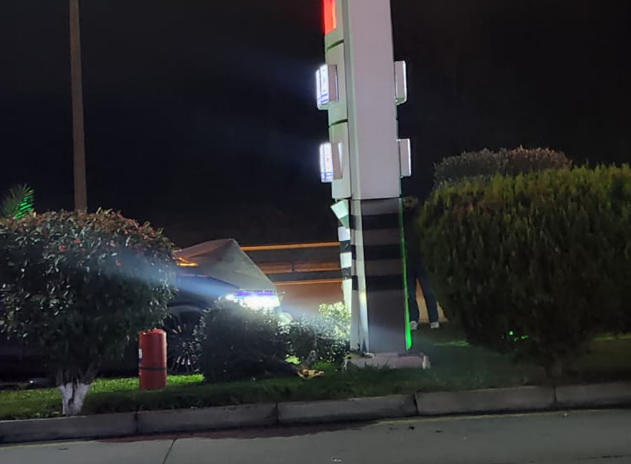 Bakıda ağır qəza  avtomobil 100 metr kənara d&uuml;şd&uuml; 