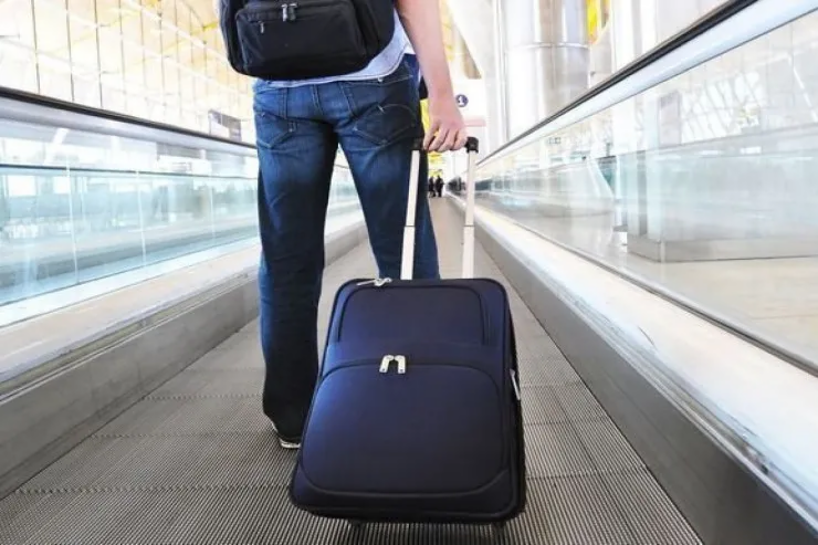 Bakıdan saxta pasportla Almaniyaya getmək istədi,