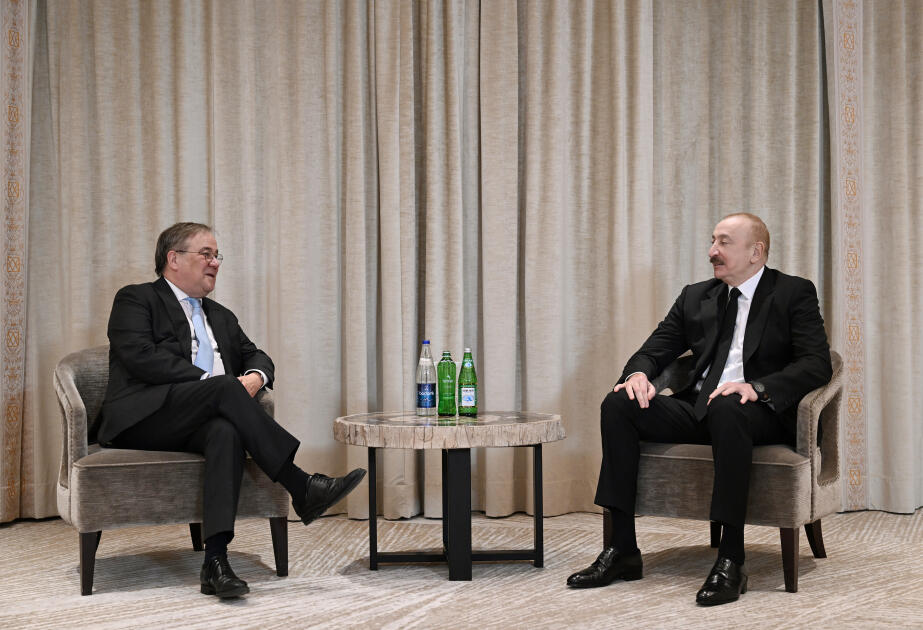 İlham Əliyev M&uuml;nxendə Armin Laşet ilə g&ouml;r&uuml;ş&uuml;b  FOTO
