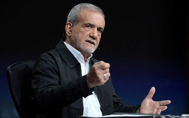 Pezeşkian gəmilərin H&ouml;rm&uuml;zdən ke&ccedil;idi ilə bağlı DANIŞDI