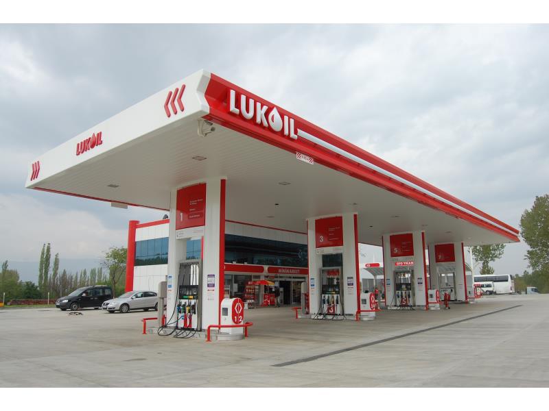 &ldquo;Lukoil&rdquo;də ancaq nağd &ouml;dəniş alınır  Onlayn &ouml;dənişə qadağa qoyuldu
