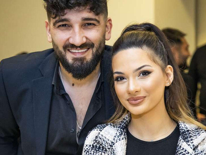 Azərbaycanlı bloqerlər VİLLA tikirlər 