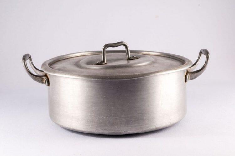 Al&uuml;minium qablarda bişirilən yeməklər nə qədər təhl&uuml;kəsizdir?