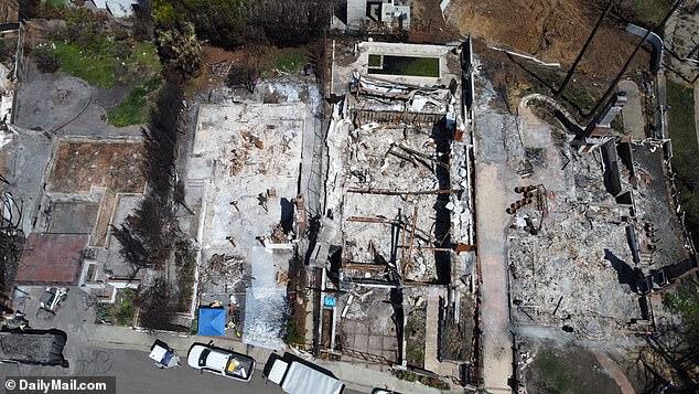 Yanmış villasını 5 milyona satışa çıxardı 