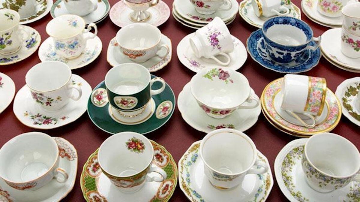 İndi 1100 manata satılır  &Ccedil;ox evdə hələ də bu dəstdən var 