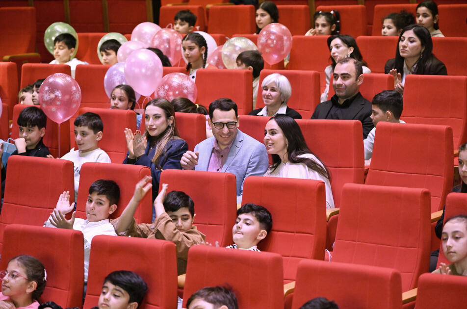 Gəncə D&ouml;vlət Milli Dram Teatrında &ldquo;İsi və Piti&rdquo; animasiya serialının premyerası olub 