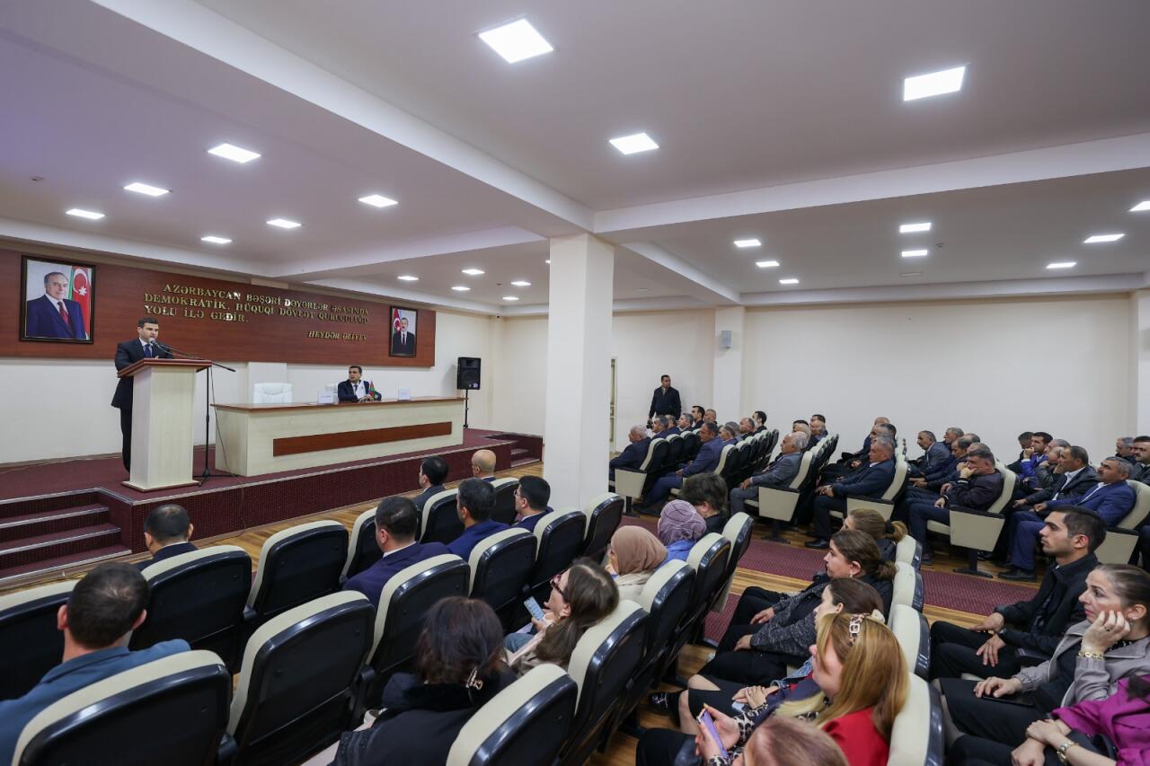 Saatlı rayonunda sahibkarlarla görüş keçirilib  FOTO