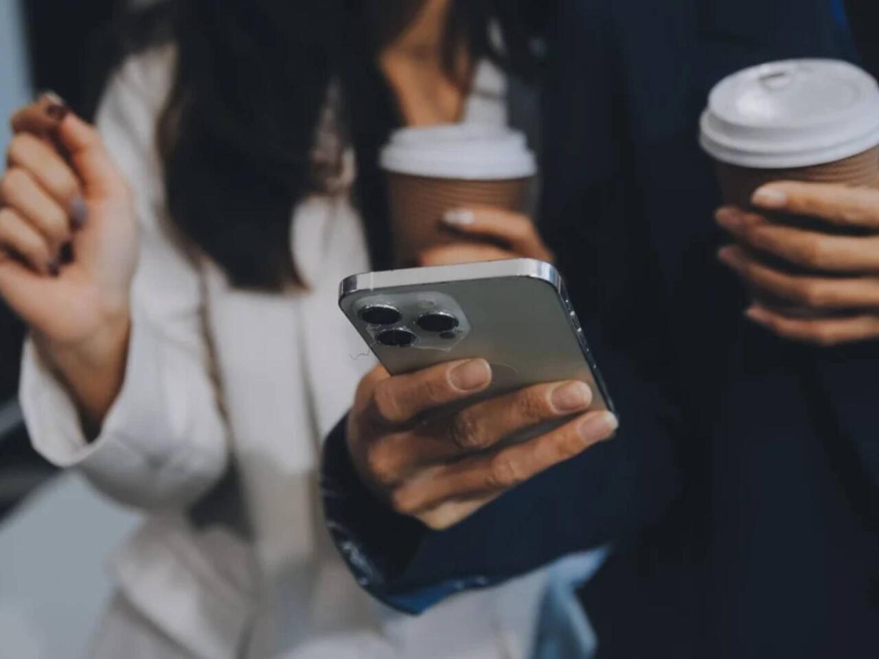 Getdiyiniz kafelərin WiFiından sizi gizlicə izləyirlər