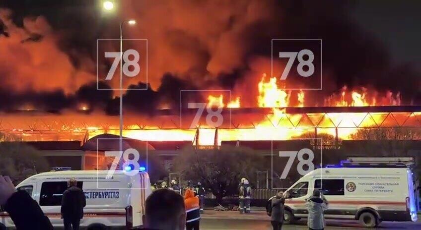 SanktPeterburqda bazar yanır 