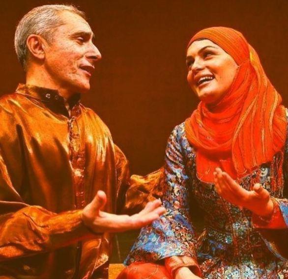 &ldquo;Dedim ki, mikrofon işləmir, zaldan alqışlar gəldi"