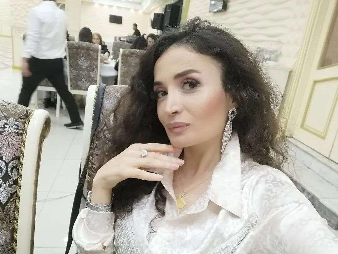 Azərbaycanlı aktrisa nişanlandı