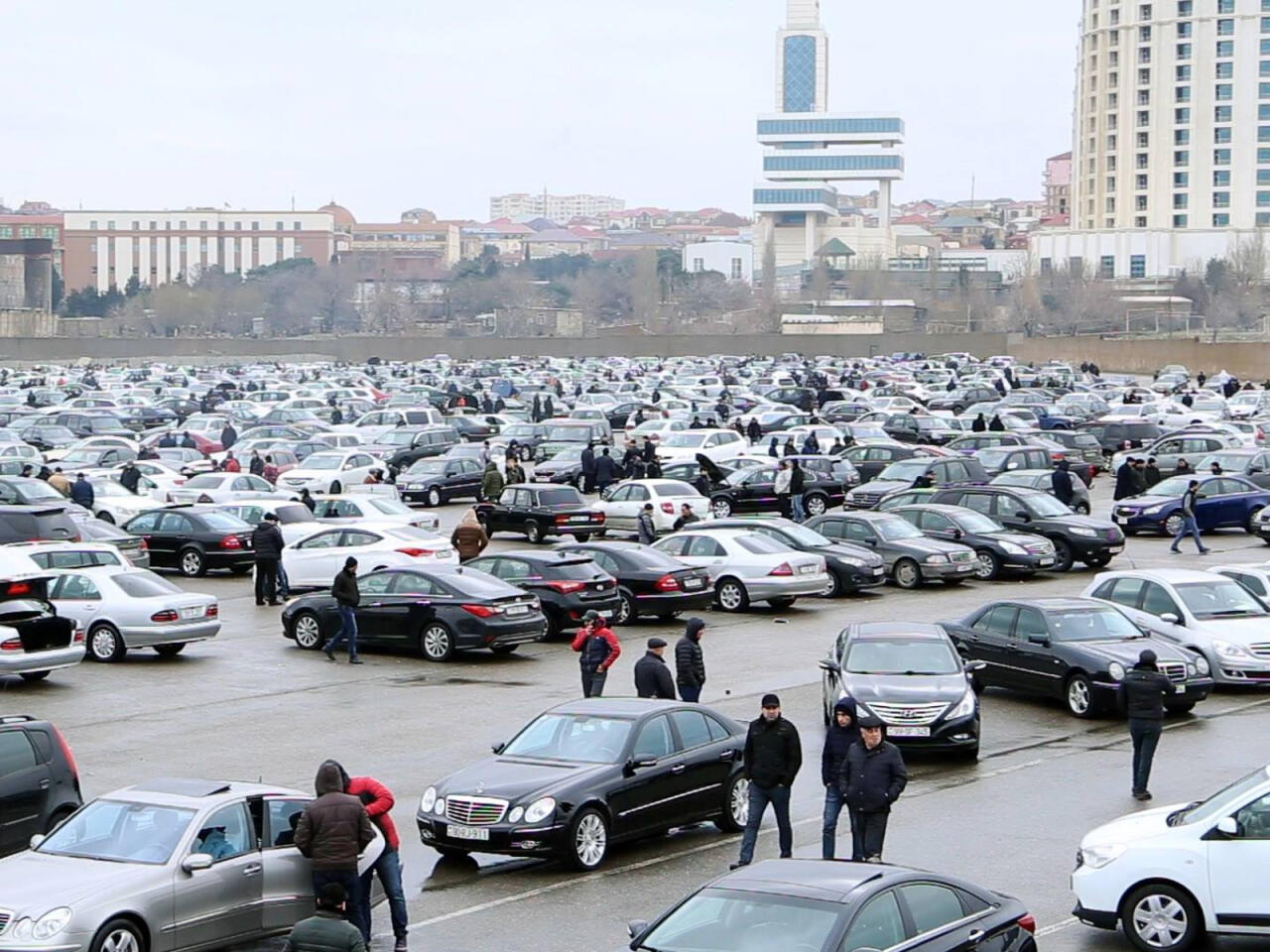 İkinci əl avtomobil bazarı: 2026cı ildə qiymətlər və alqısatqı necə olacaq?