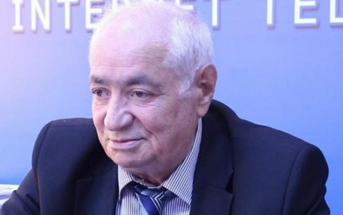 Mənim icazəm olmadan s&ouml;zə m&uuml;daxilə edilməsin  Xalq şairi