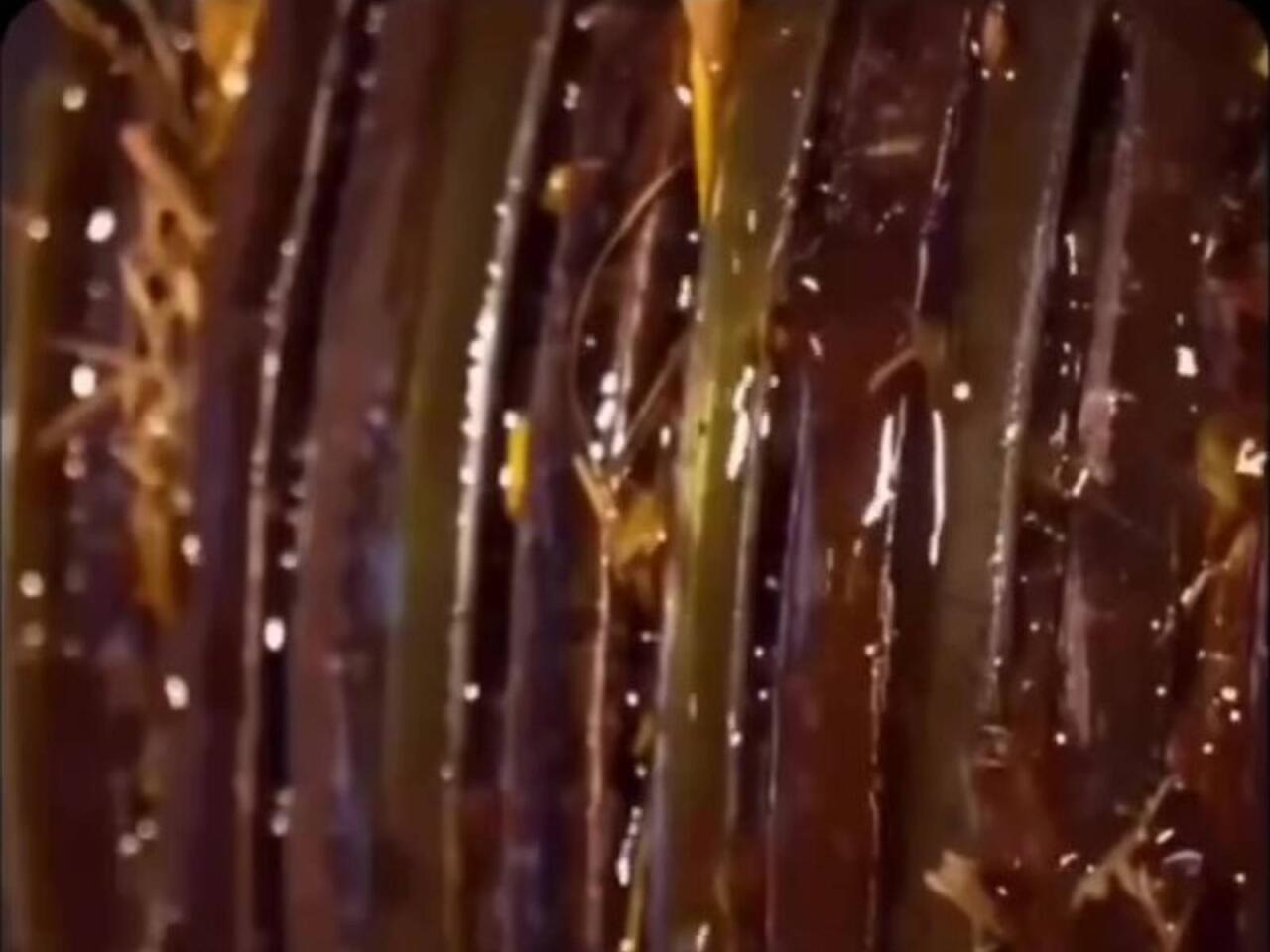 Duru yağı kanalizasiya suyundan hazırlayırlar  Artıq alanda iki dəfə d&uuml;ş&uuml;nəcəksiniz  VİDEO