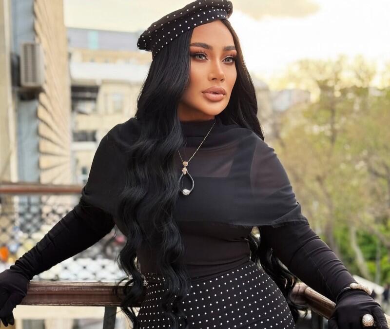 "Efirdə &ouml;z&uuml;mə yalan&ccedil;ı dollardan g&uuml;l dəstəsi g&ouml;ndərmişəm"