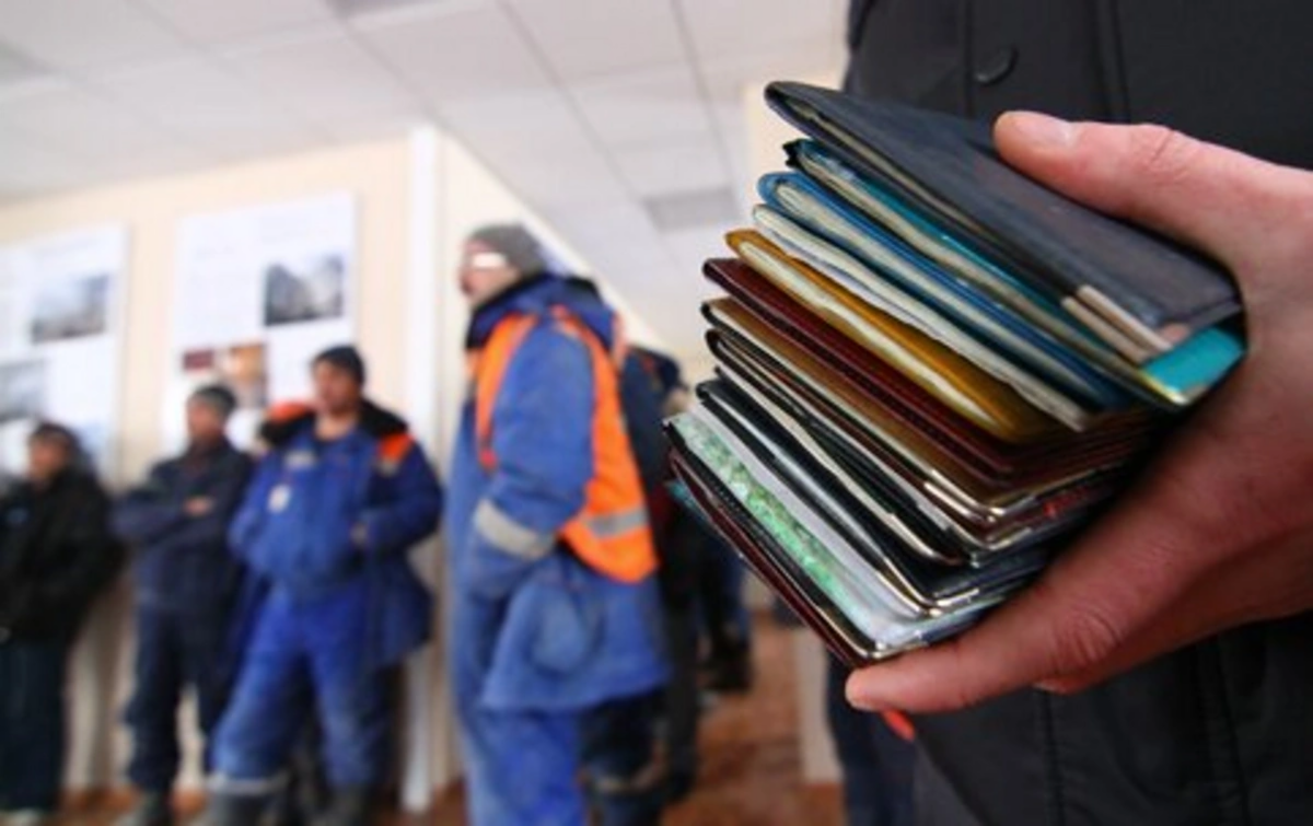 Rusiyada bu şəxslərin 18 yaşına &ccedil;atmış &ouml;vladları &ouml;lkədən &Ccedil;IXARILA BİLƏR