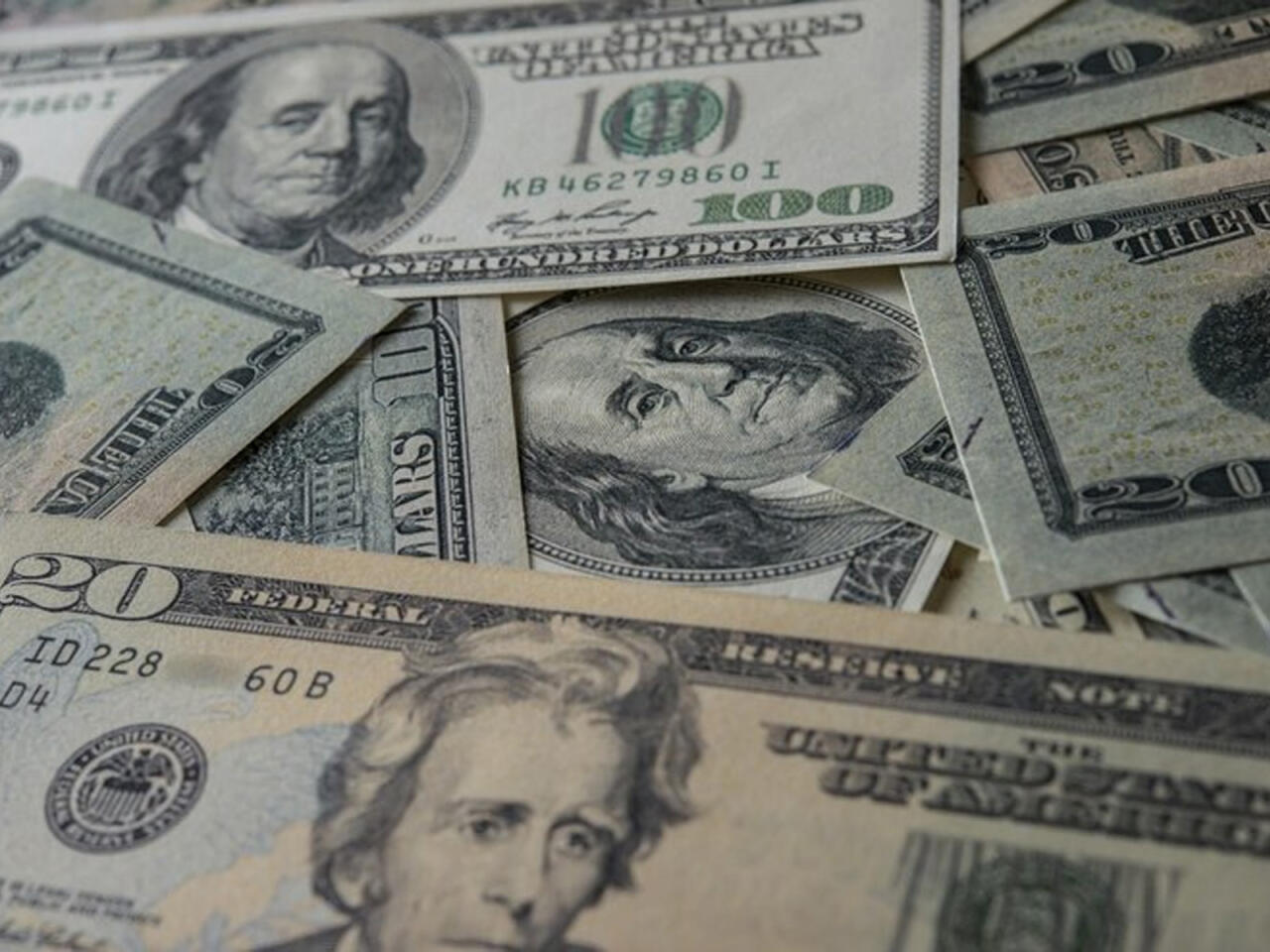 Azərbaycan Fransa iqtisadiyyatına investisiyaları artırıb