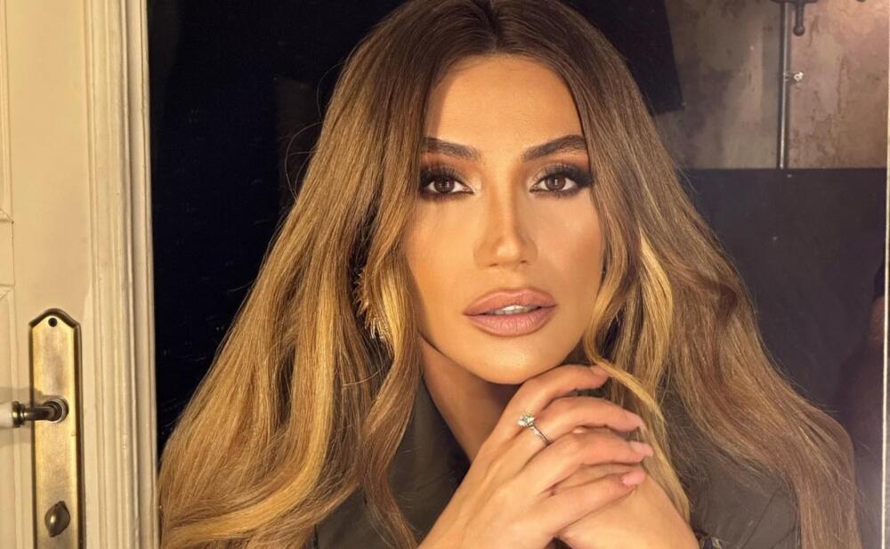 "K&uuml;&ccedil;ədən nə isə toplayıb satırdım ki, məktəbdə kişmişli bulka ala bilim"