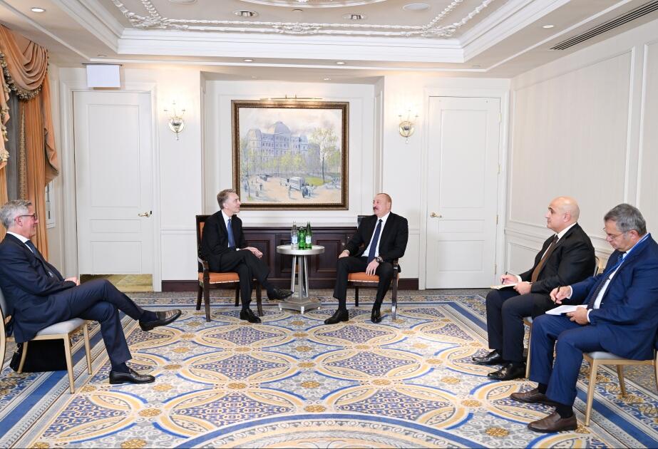 İlham Əliyev Br&uuml;s Flətt ilə g&ouml;r&uuml;ş&uuml;b 