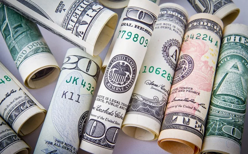 Rubl, avro yenidən ucuzlaşdı  Dollar və lirə isə...