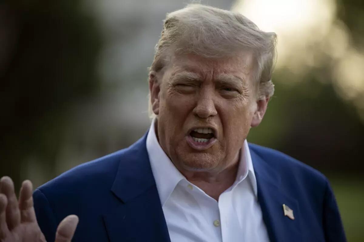 Tramp &ouml;z&uuml;ndən &ccedil;ıxdı: &ldquo;Dəhşətli bir insansan, &uuml;z qarasısan&rdquo;