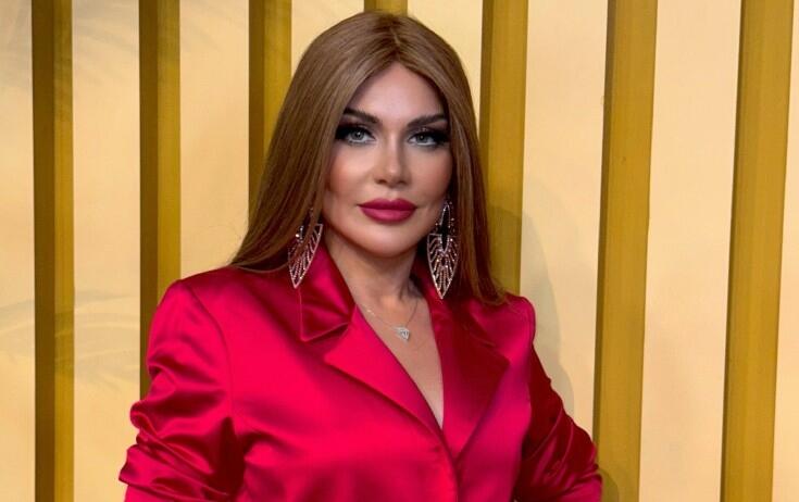 "G&ouml;r&uuml;r yanımda kişi var, gəlib nəlayiq s&ouml;zlər deyir"