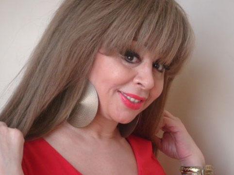 Əməkdar artist plastik əməliyyatla 20 yaş "cavanlaşdı" 