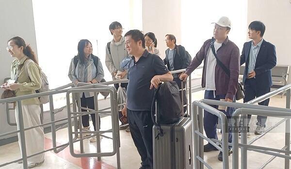 İrandan daha 6 nəfər Azərbaycana təxliyə olundu