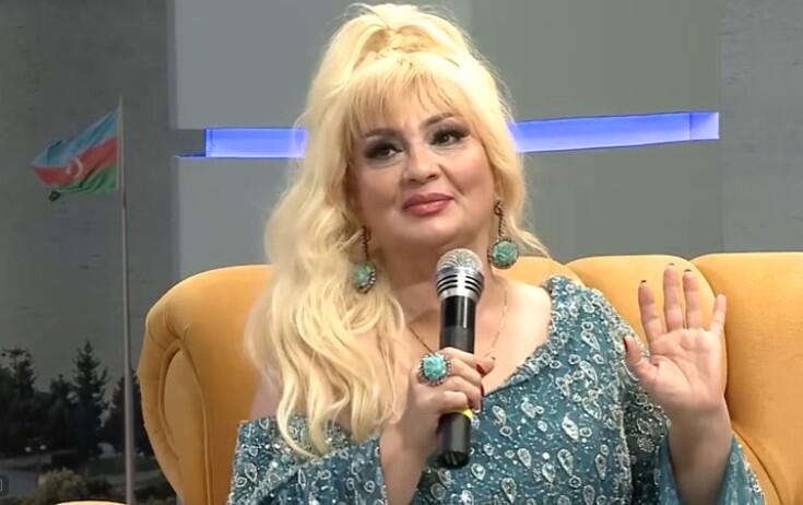 "&Ouml;zlərini "b&ouml;y&uuml;k xanəndə" adlandırmasınlar"