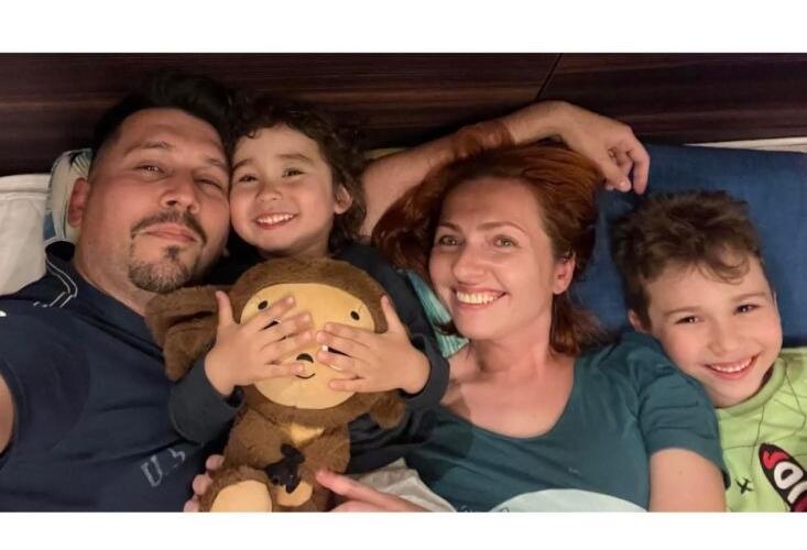 Yanğına bir ne&ccedil;ə saat qalmış &ccedil;əkdirdikləri fotonu paylaşdı