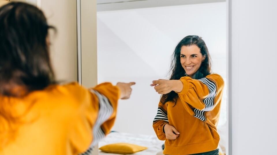 Psixoloqlar deyir: &ldquo;Danışın!&rdquo; &ndash; &Ouml;z&ouml;z&uuml;nə danışmaq dəli olmaq deyil